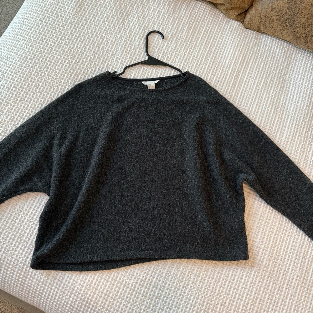 h&m Charcoal Gray Women's Sweater. Size M